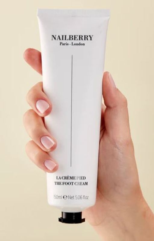 NAILBERRY  FOTKREM